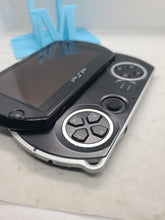 Load image into Gallery viewer, Psp go

