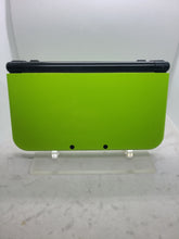 Load image into Gallery viewer, New 3ds XL
