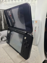 Load image into Gallery viewer, Dragon quest 2ds XL
