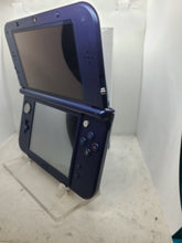 Load image into Gallery viewer, New 3ds XL (top screen tn)
