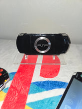 Load image into Gallery viewer, Psp 2000
