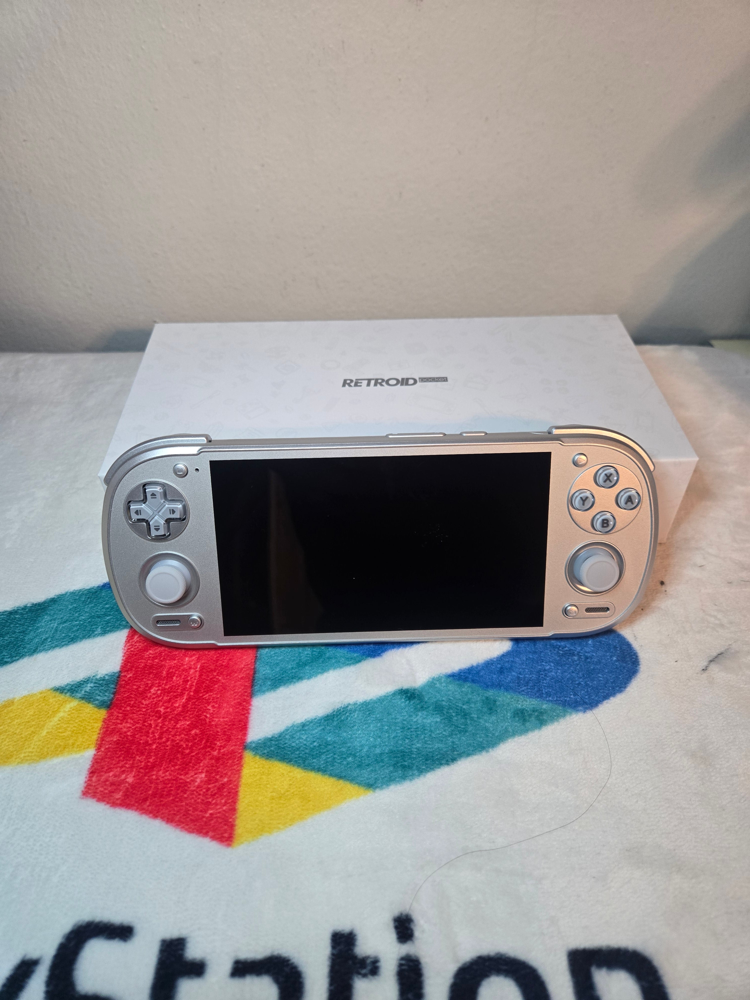 Retriod pocket 6 (silver)