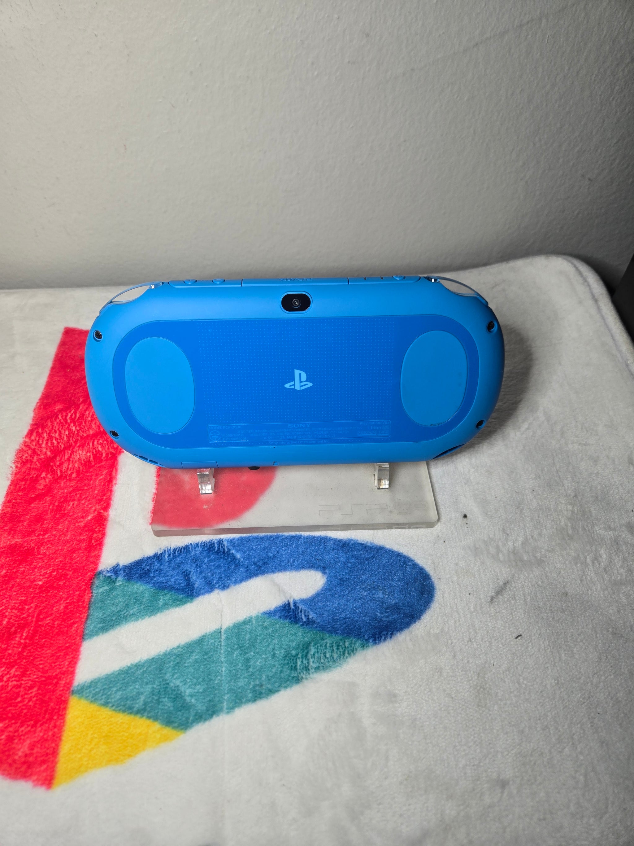 Ps vita 2000 aqua