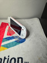 Load image into Gallery viewer, Ps vita 2000

