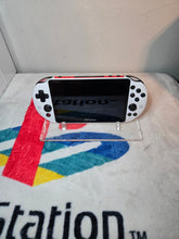 Load image into Gallery viewer, Ps vita 2000
